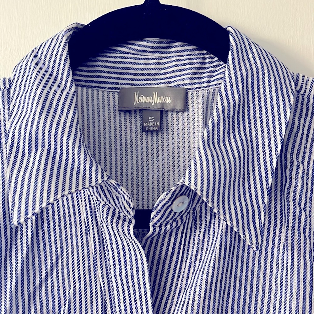 Neiman Marcus Pinstripe Sleeveless Button Down Flowy Shirtdress